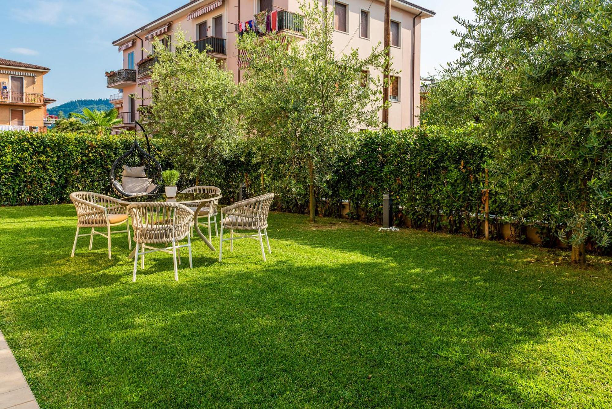 Lifestyle Apartments Dante Bardolino Exterior foto